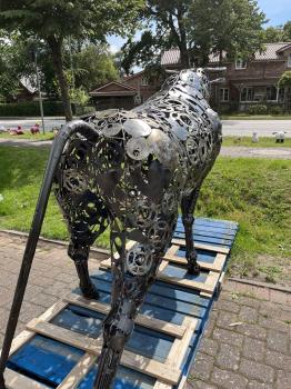 Preview: Stier TORRO mit aufrechtem Kopf lebensgroß aus Metall